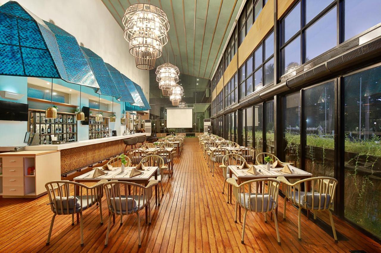 Artotel Gelora Senayan Jakarta Exterior photo